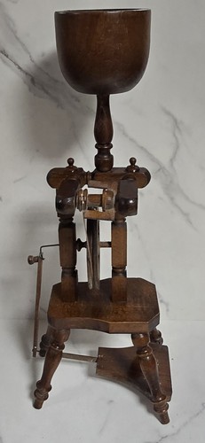 Ancien cendrier bois - en, metier