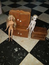 ANTIQUE WOODEN SIDEBOARD CHEST OF DRAWERS - DOLL FURNITURE.