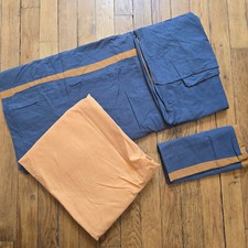 Parure de lit  : 1 housse 200