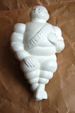 Mascotte Bibendum Michelin des