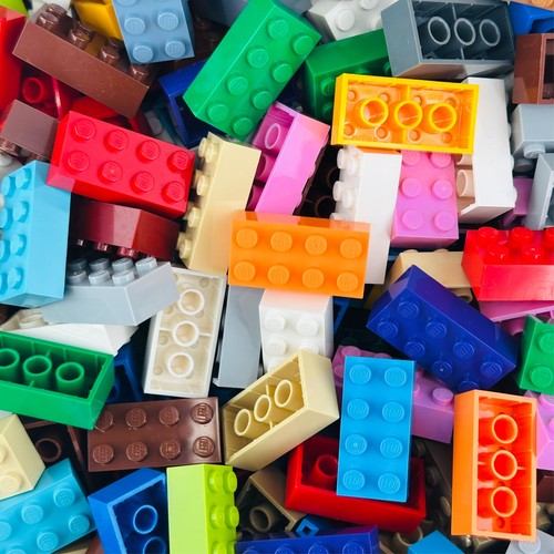 100 lego 2x4 bricks - lego,