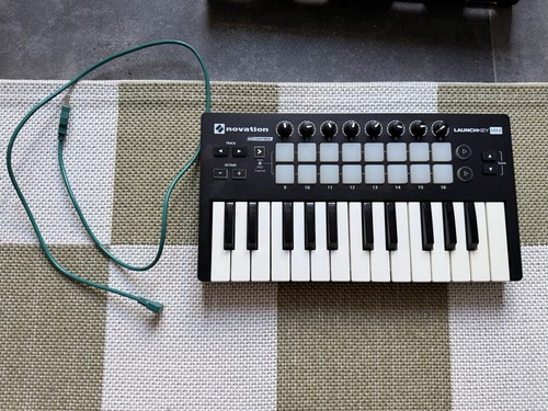 Novation launchkey mini - novation,
