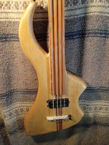 Right hand fretless bass - bass, 4