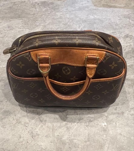 Louis vuitton monogram handbag - vuitton,