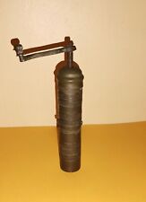 Ancien moulin à café, poivre