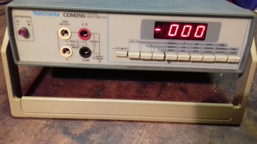 Multimètre digital tektronix - digital.,