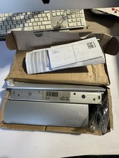 Ferme-porte Geze avec bras