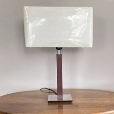Lampe de bureau monteuse