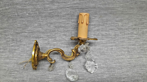 Une ancienne applique - ancienne, bronze