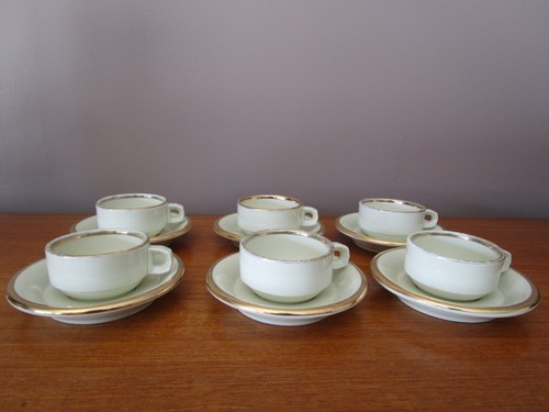 Tasses sous - 6,