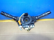 COMMUTATEUR COMBINÉ TOYOTA