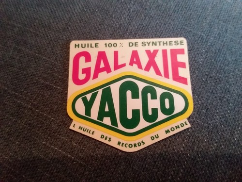 Autocollant publicitaire