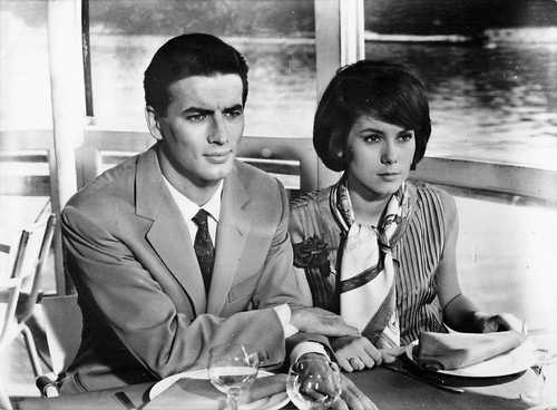 Catherine deneuve homme à - catherine, l'homme