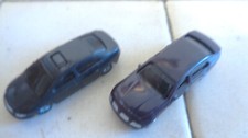 2 Voitures miniatures 1 /87 plastique TBE