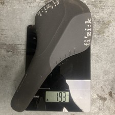 fizik antares R3 140mm Road Saddle Carbon,K:ium Rails Low Miles 193grams