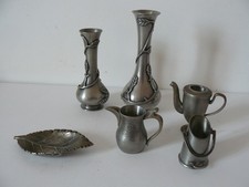 Lot étain: 2  soliflores - 1