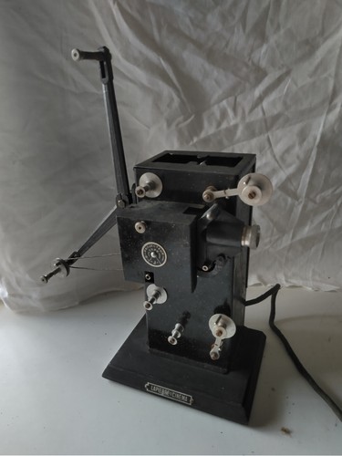 Ancien projecteur cinema - projecteur,
