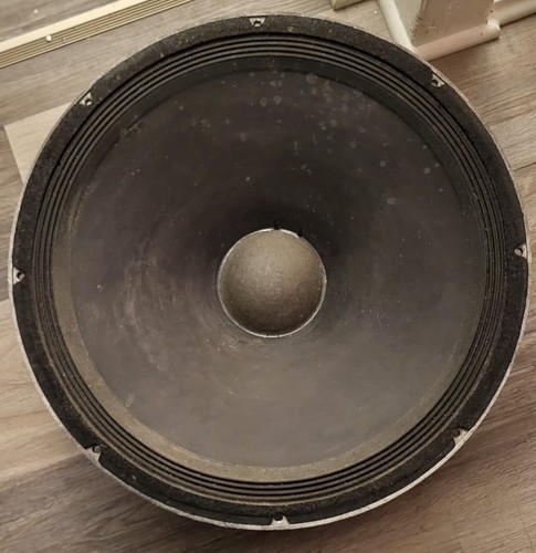 Peavey black widow 18o1 ohm - black, 8