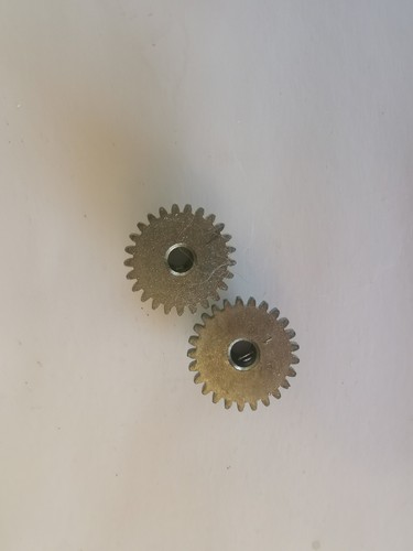Meccano lot pignons 25 - meccano,