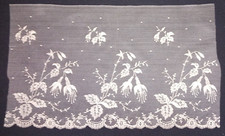 RAVISSANTE DENTELLE ANCIENNE