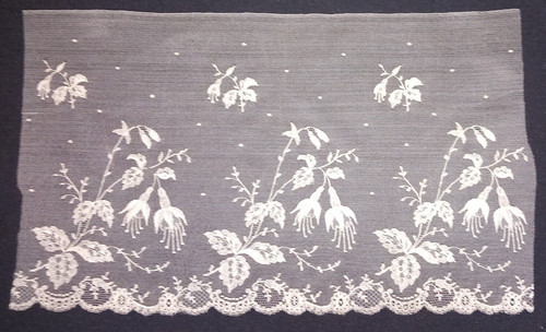 Ravissante dentelle ancienne - ravissante,