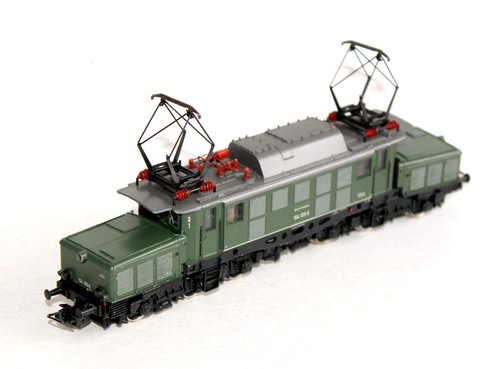 Marklin 3322 locomotive - marklin, ho