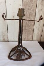 ancien pied de lampe fer forgé art deco.C