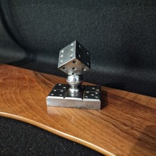 Presse Papier Dé Acier Polis