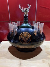 SUPPORT DE BOUTEILLE AVEC BEC