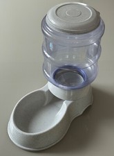 Distributeur de croquettes - gris - BE