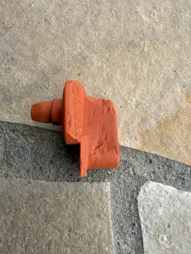Pièce plastique côté - plastique,