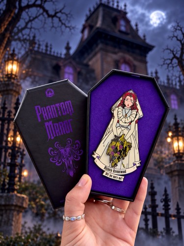 Pin disney jumbo phantom - disney,