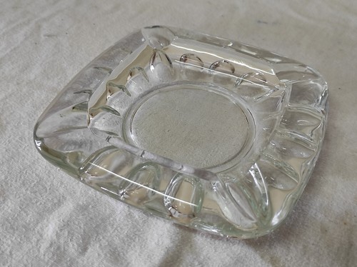 Cendrier table verre 14 - en,