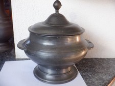 SOUPIÈRE EN  ÉTAIN -
