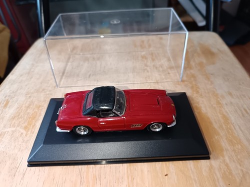 Miniature ferrari art - 1/43,