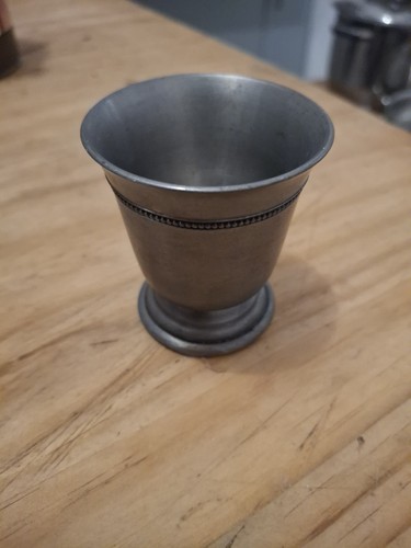 Ancien gobelet étain - gobelet, 95%