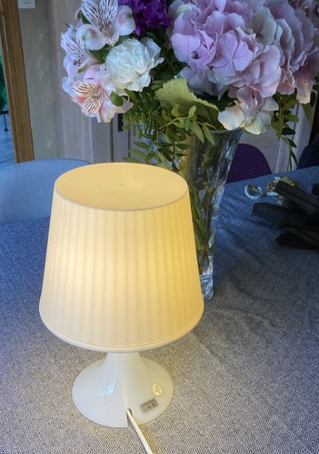 Ancienne petite lampe - petite, de