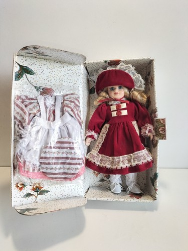Poupee vintage porcelaine - poupee, /