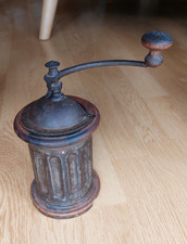 PEUGEOT CYLINDRICAL COFFEE GRINDER TOLE CORRUGATED..missing removable lid