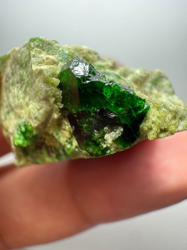 Cristal grenat démantoïde - cristal, de
