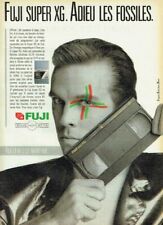 publicité Advertising 0421 1986   Fuji  cassette vidéoXG adieu fossiles Setton