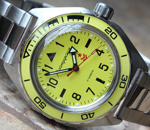 Montre bracelet mécanique - montre-bracelet,