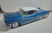SUNSTAR 1/18 BUICK RIVIERA