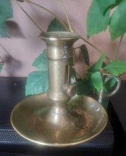 Bougeoir ancien en laiton –