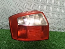 Feu arriere principal gauche