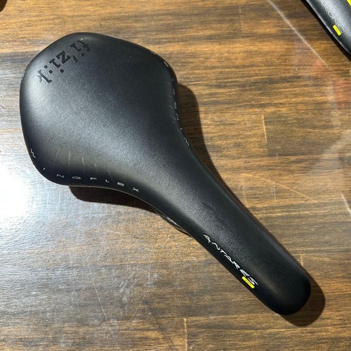 Antares 00 saddle - fi'zi:k,