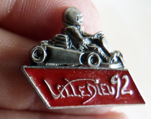 Rare beau pin - beau, karting