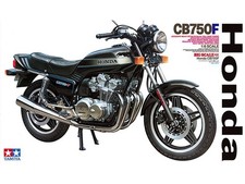 TAMIYA Moto Honda CB750F -