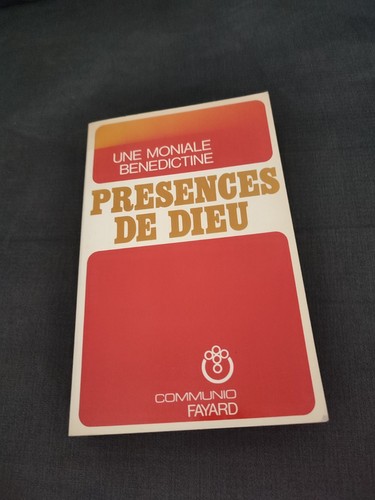 Présences dieu par une - de,
