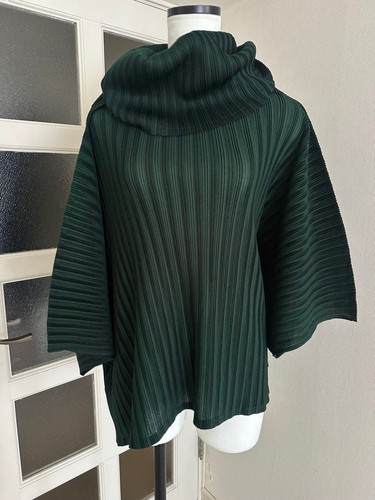 Pleats please issey miyake - pleats,